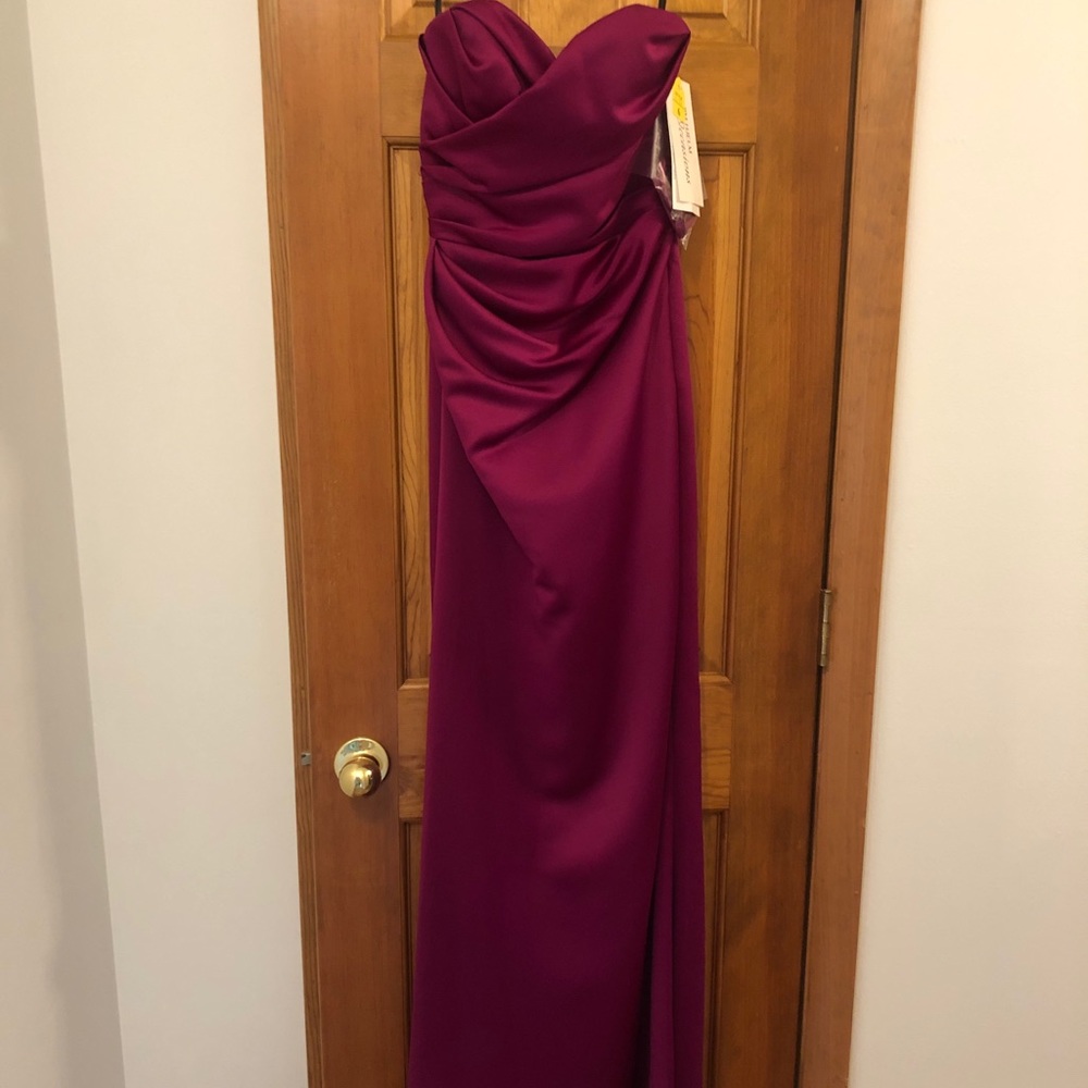JLM Couture gown. Size 6. Brand new